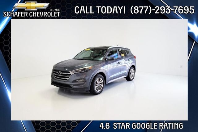 2017 Hyundai Tucson SE in Coliseum Gray — front three-quarter view